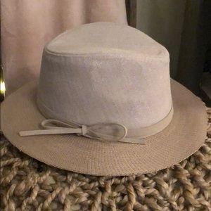 BCBG hat